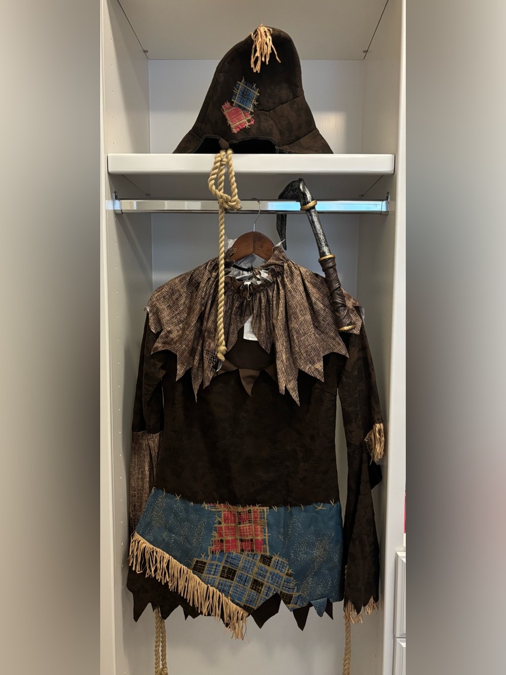 Adult XS Scarecrow Halloween Costume Complete with Hat and Sickle